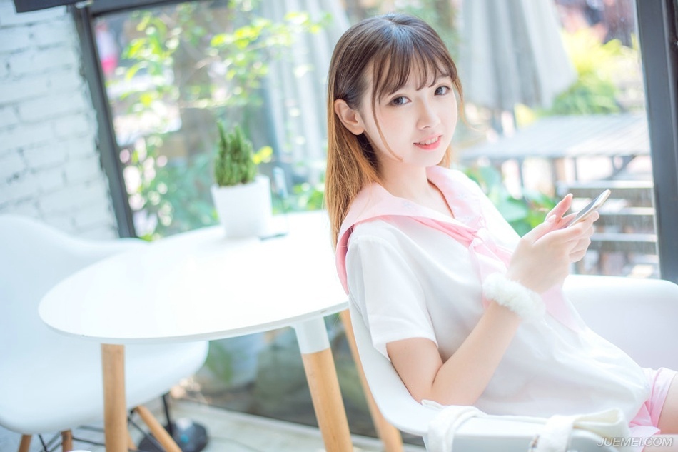 我很容易原谅人，但是我很记仇:原谅不代表我忘记。